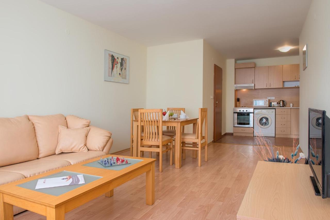 Marina And Panorama Apartments Светий Влас Екстер'єр фото