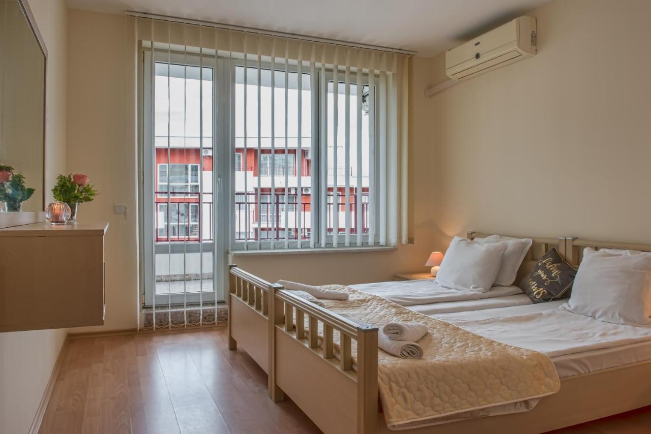 Marina And Panorama Apartments Светий Влас Екстер'єр фото