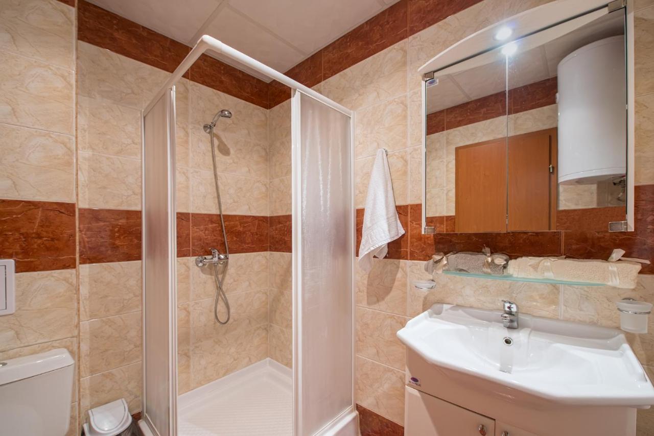 Marina And Panorama Apartments Светий Влас Екстер'єр фото