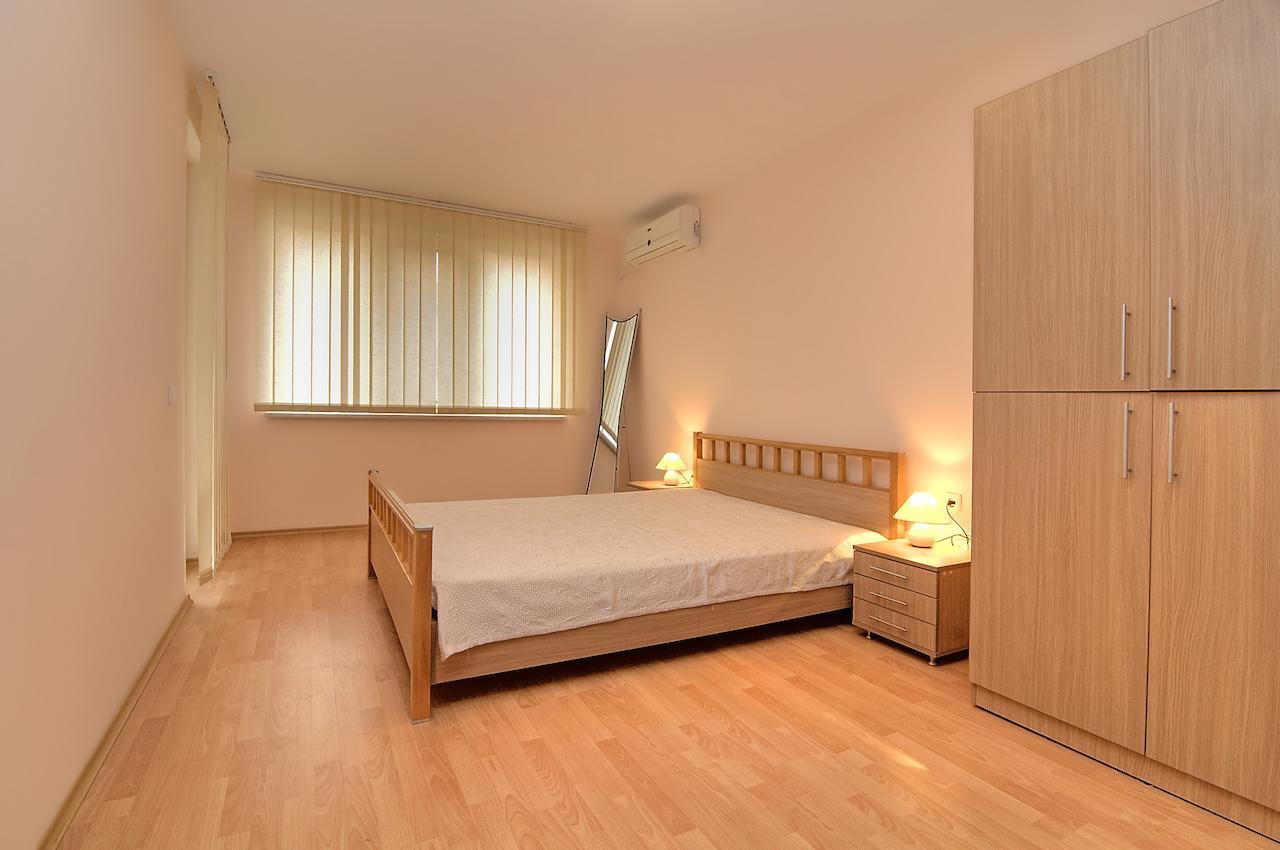Marina And Panorama Apartments Светий Влас Екстер'єр фото